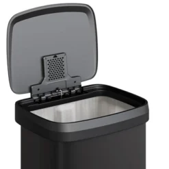 21 Gallon / 80 Liter Metal Trash Can With Lid, Large Garbage Can For Kitchen, Rustproof Step-on Kitchen Metal Trash Bin With Liner Rim -Homfan GUEST e80b3efc 7fc8 4969 8b79 fe7e674cd327